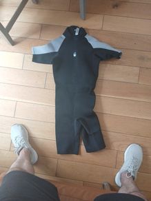 wetsuit