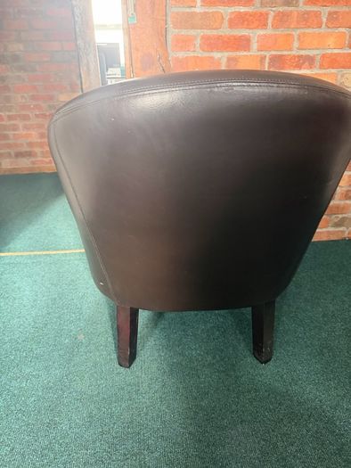 2 leather arm chairs