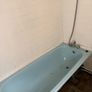 Vintage Turquoise Bathroom Image 7