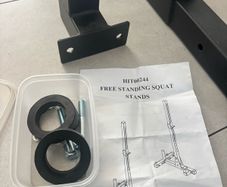 Free standing squat rack