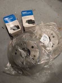 Honda Accord CL7 Euro R - Brake Pads/Discs
