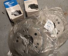 Honda Accord CL7 Euro R - Brake Pads/Discs