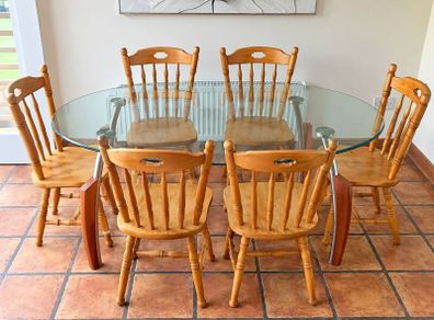Dining Table & 6 Chairs