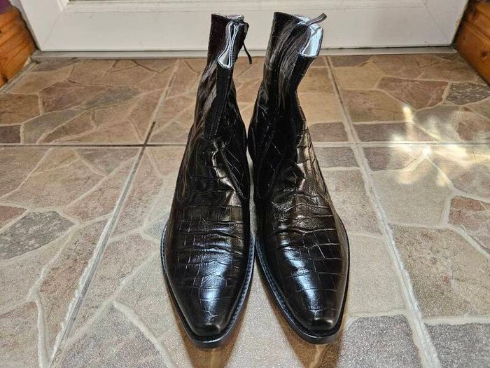 Ankle cowboy style boots