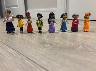 Encanto houses with figures