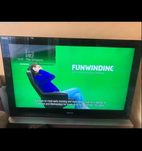 Sony Bravia 40 INCH / Not Smart