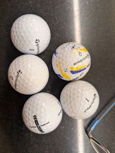 45 Taylormade Premium Balls