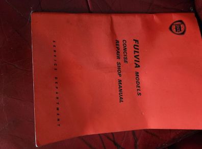 Lancia Fulvia repair manual / Rally car collection .
