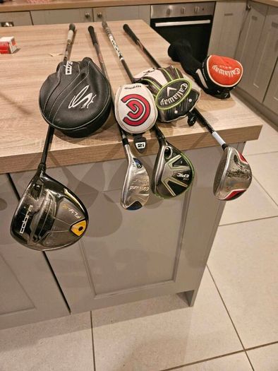 Set of golf clubs