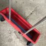 Lawn Manure Spreader Image 3