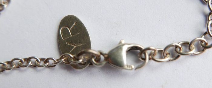Vintage 925 Sterling Silver Bracelet with Twisted Circle Charm