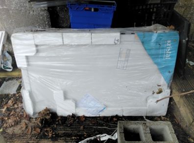 1.4m x 0.8m shower tray
