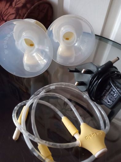 Medela Swing Maxi Charger and spare parts