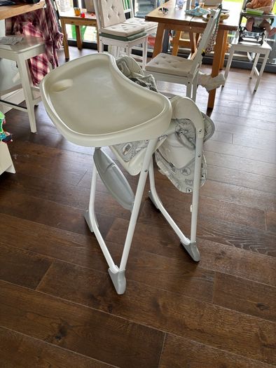 Foldable baby high chair