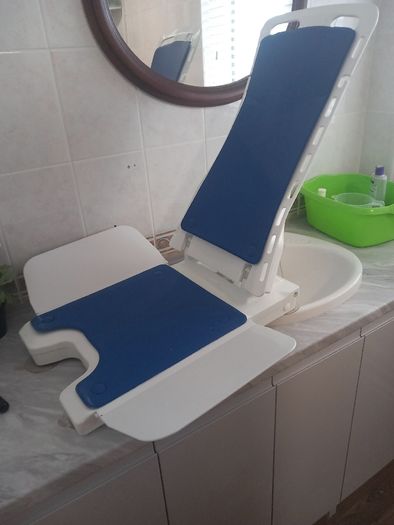 Bath lift Drive Akkulift Bellavita