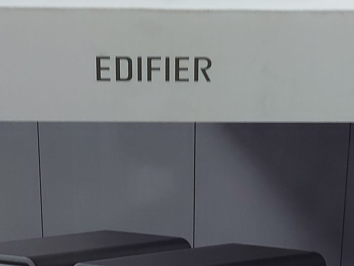Edifier QR65 loudspeaker Black Wired & Wireless 70 W, Has issue, but is new in box, never used