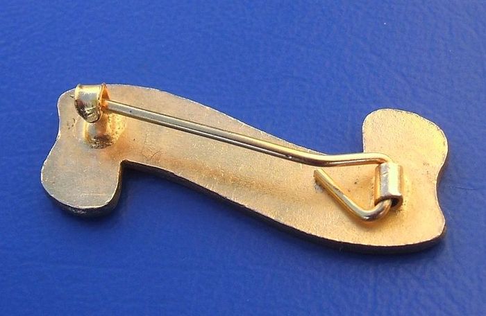 LACE SOCIETY - member's brooch badge (1970's / 1980's)