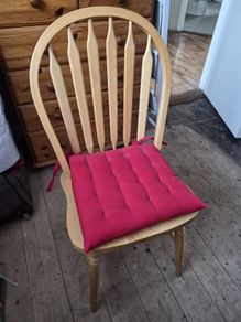 table and 4 chairs