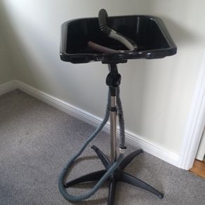 Portable hair wash basin