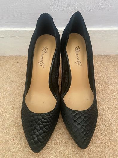 Leather high heels