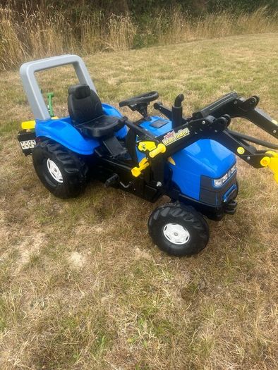 Kids New Holland Tractor