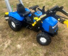 Kids New Holland Tractor