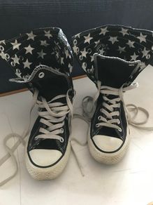 Pre-loved All Star Converse- Chuck Taylor - Size 4