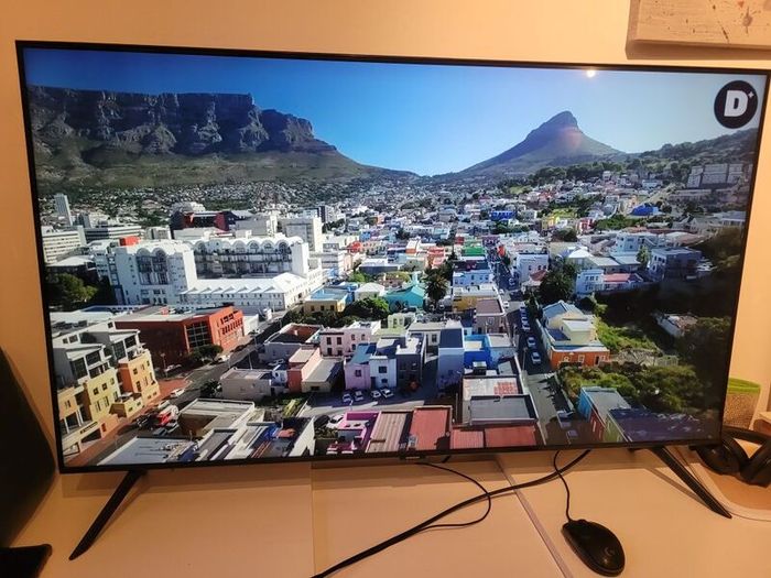 50inch SAMSUNG smart TV 2023 condition great no issues