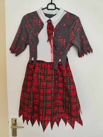 girls Halloween died school girl