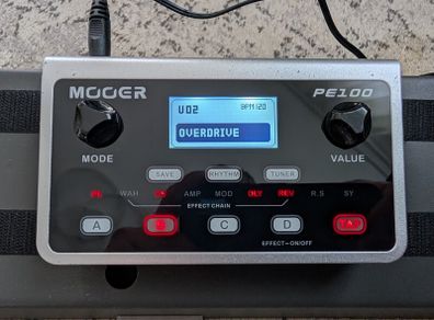 Mooer PE100 Pocket Effects & Gear4music 15W Amp Bundle