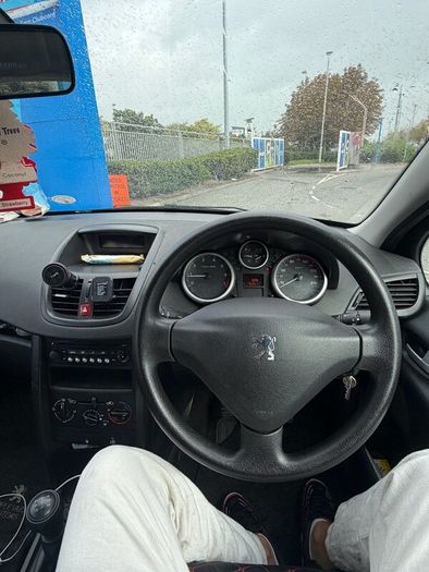 Peugeot 207 1.4 petrol