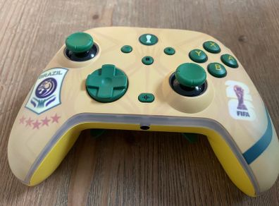 controller  special edition nintendo , PC and Mobile