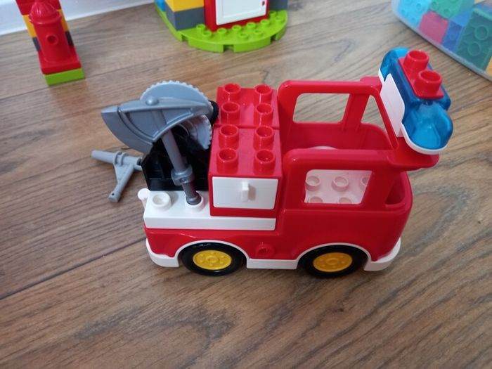 Lego Duplo Fire Station Set 10903