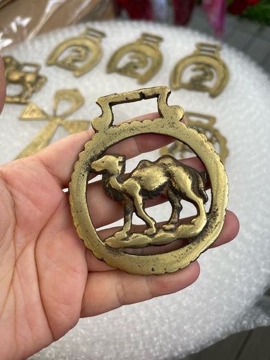 10 antique vintage horse brass