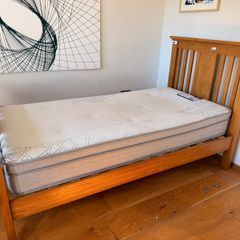Solid Oak single bed modern style like new