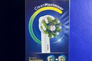 Oral-b Braun precision clean toothbrush 4 heads