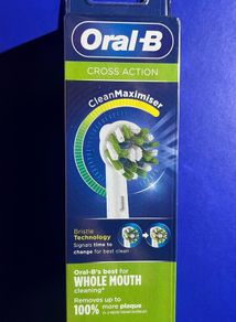 Oral-b Braun precision clean toothbrush 4 heads