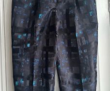 Armani trousers sz 44