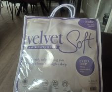 Mattress protector