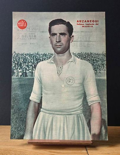 12 Original Real Madrid MARCA Player Posters  1945 Vintage Football