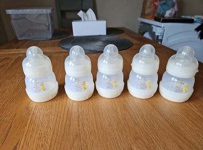 5 MAM Biberons