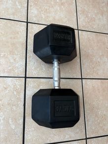Single 37.5kg Rubber Hex Dumbbell
