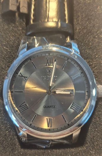 TAXAU Mens Quartz Watch - New in Box