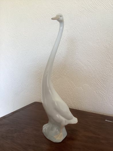 Vintage Neo Lladro!ong Neck Goose.