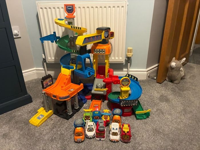 vtech construction site + 9 cars