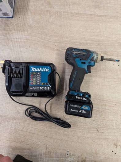 Makita 12v Cxt brushless impact
