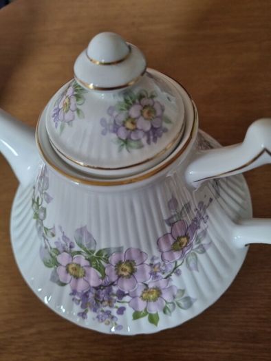 Royal Tara Irish Blossom Teapot