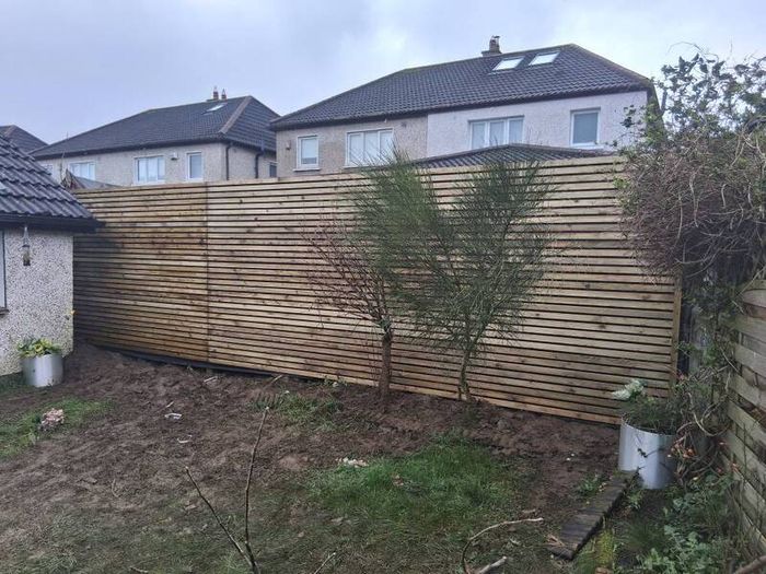 Fencing/wall toppers/Privacy screens
