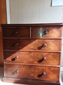 Mahogany Set of Drawers