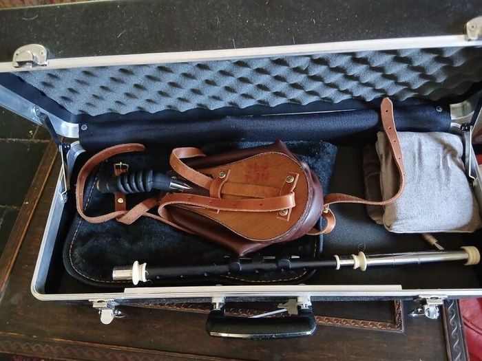practice set of uilleann pipes